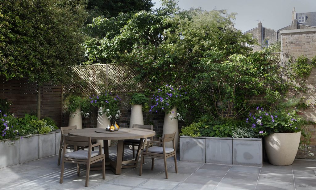 Serenity in the City — garden by Shoots & Leaves, photograph 2