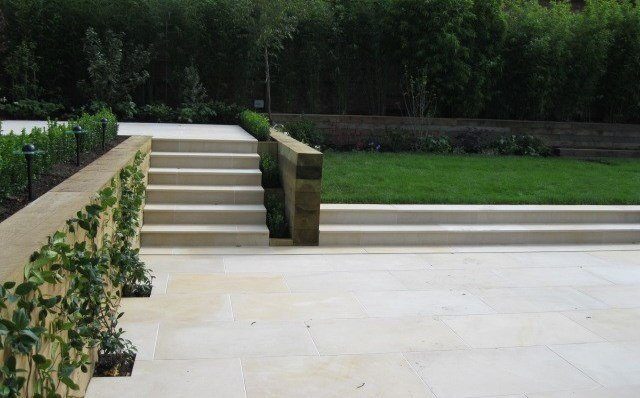 A Garden in Roehampton — garden by Shoots & Leaves, photograph 2