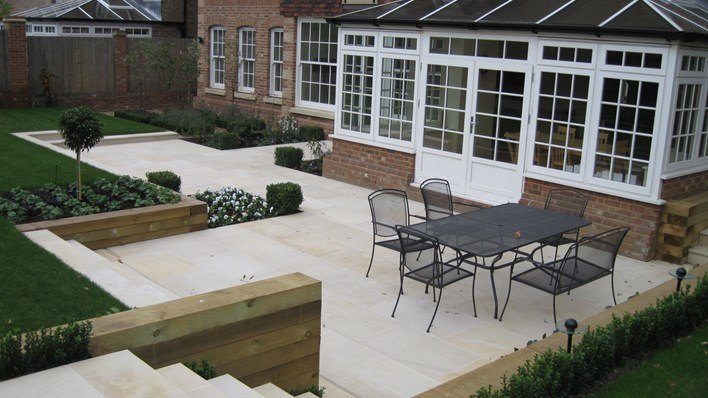 A Garden in Roehampton — garden by Shoots & Leaves, photograph 4