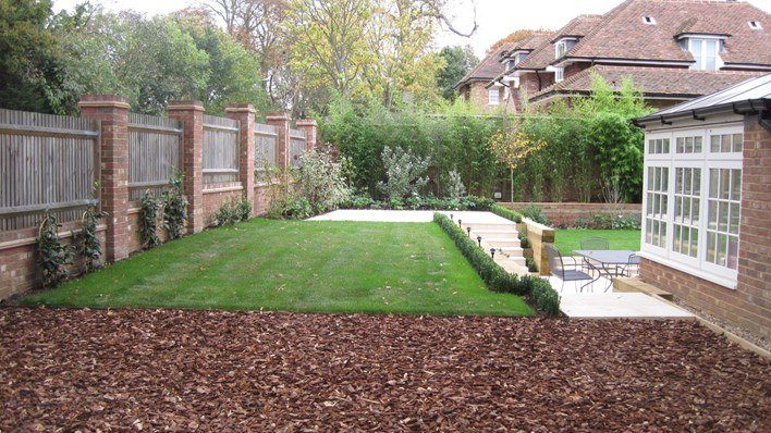 A Garden in Roehampton — garden by Shoots & Leaves, photograph 8